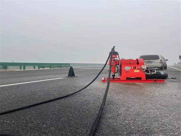 霍城马路路基路面开裂下沉注浆加固灌浆